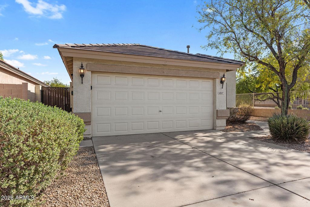 8317 W GROSS Avenue, Tolleson, AZ 85353 — photo 4