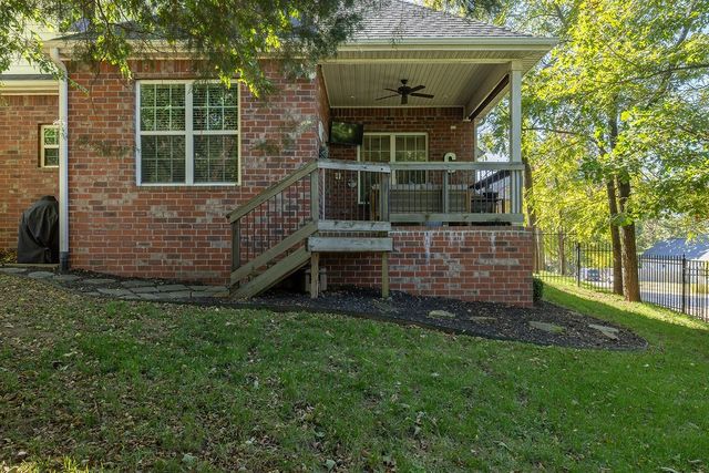 2852 E Stone Mountain Drive, Fayetteville, AR 72701