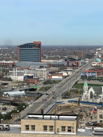 2402 4th Street, Detroit, MI 48201