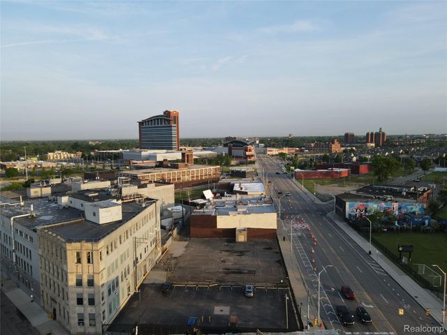 2402 4th Street, Detroit, MI 48201