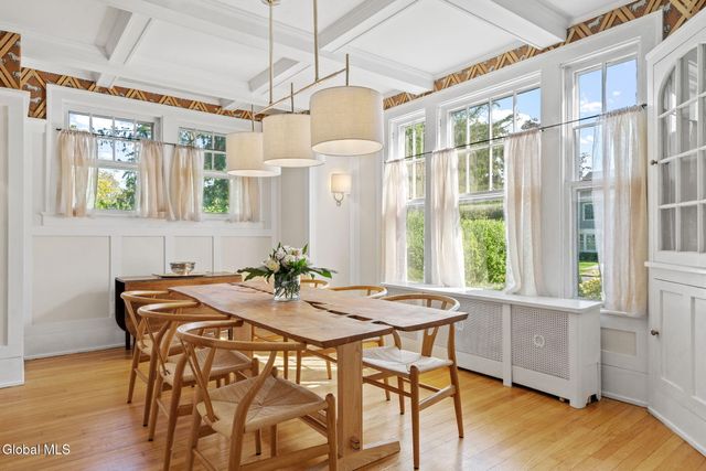 39 Fifth Avenue, Saratoga Springs, NY 12866