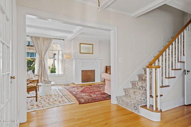 39 Fifth Avenue, Saratoga Springs, NY 12866