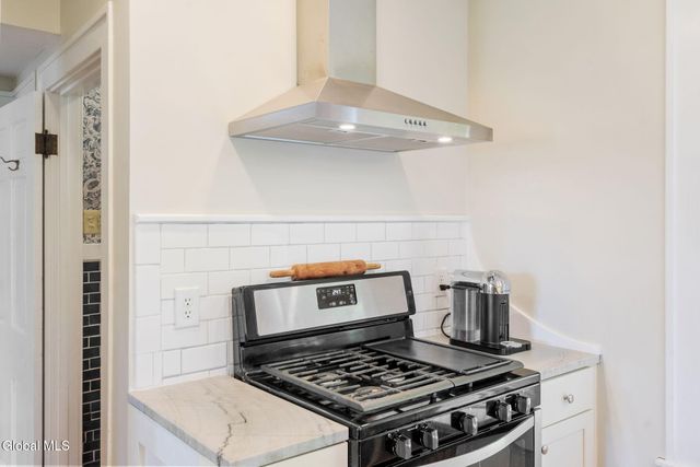 39 Fifth Avenue, Saratoga Springs, NY 12866