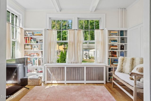 39 Fifth Avenue, Saratoga Springs, NY 12866