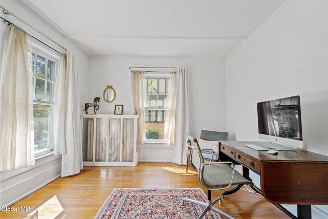 39 Fifth Avenue, Saratoga Springs, NY 12866