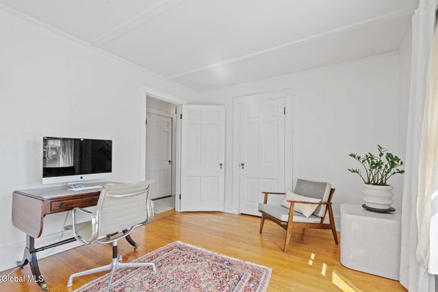 39 Fifth Avenue, Saratoga Springs, NY 12866