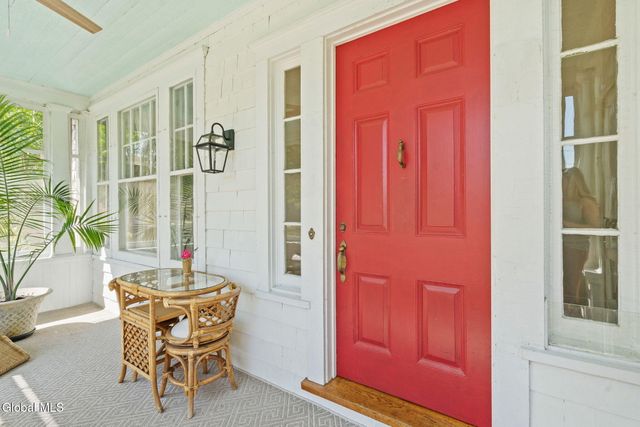 39 Fifth Avenue, Saratoga Springs, NY 12866