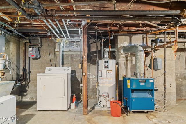 39 Fifth Avenue, Saratoga Springs, NY 12866