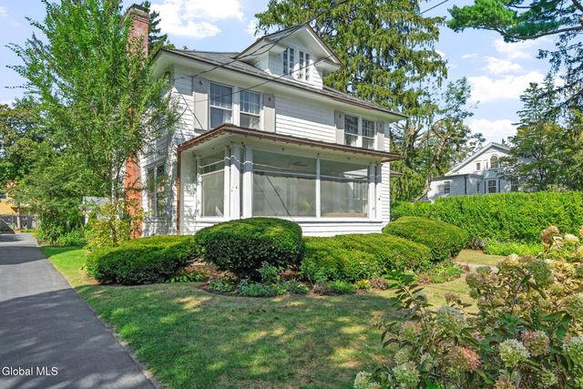 39 Fifth Avenue, Saratoga Springs, NY 12866