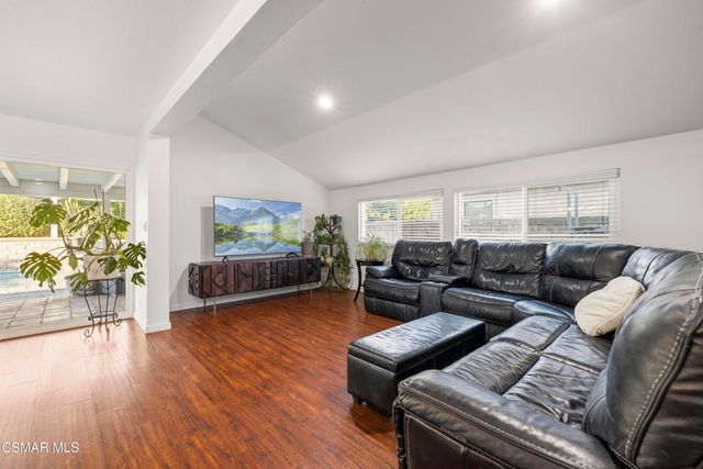 2371 Larch Street, Simi Valley, CA 93065