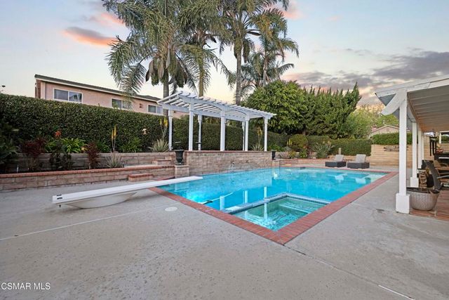 2371 Larch Street, Simi Valley, CA 93065