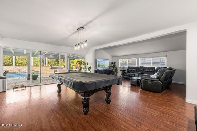 2371 Larch Street, Simi Valley, CA 93065