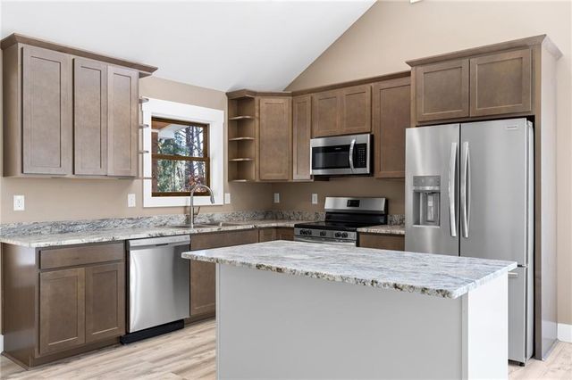 1054 Lakeland Drive, Ellijay, GA 30540