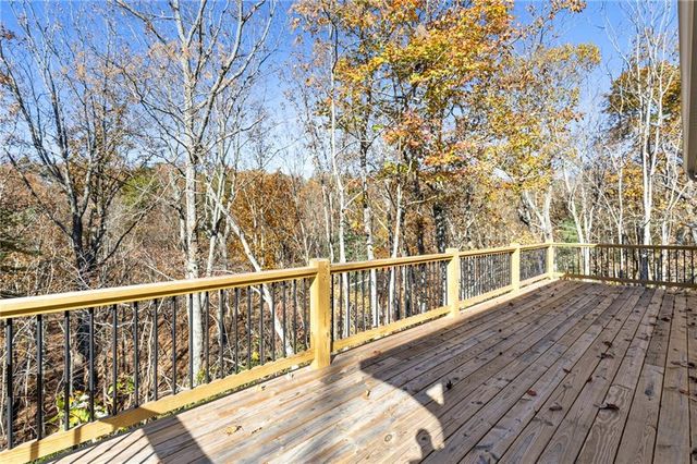 1054 Lakeland Drive, Ellijay, GA 30540