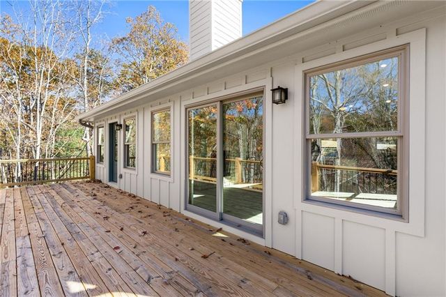 1054 Lakeland Drive, Ellijay, GA 30540