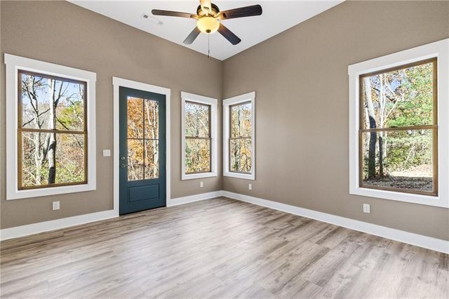 1054 Lakeland Drive, Ellijay, GA 30540