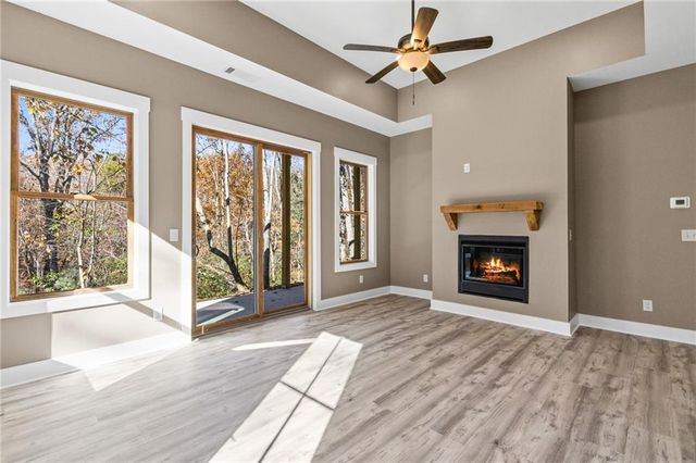 1054 Lakeland Drive, Ellijay, GA 30540