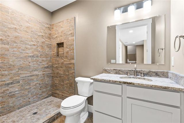 1054 Lakeland Drive, Ellijay, GA 30540