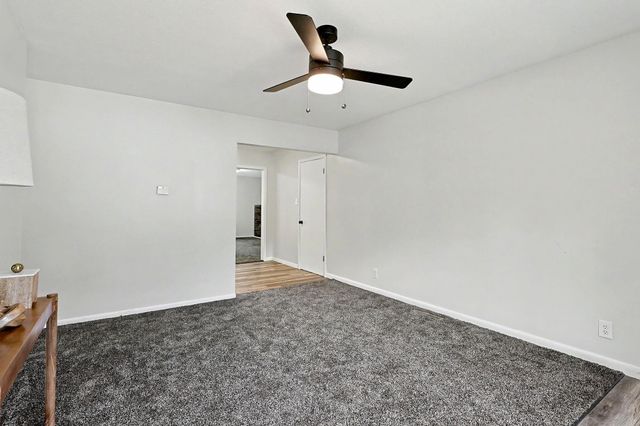 617 W 4th, Haysville, KS 67060
