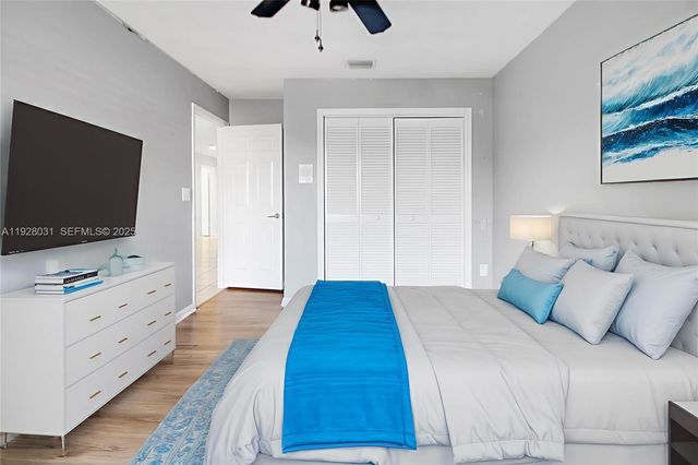 14756 SW 132nd Ave, Miami, FL 33186