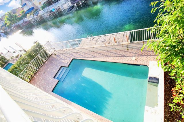 14756 SW 132nd Ave, Miami, FL 33186