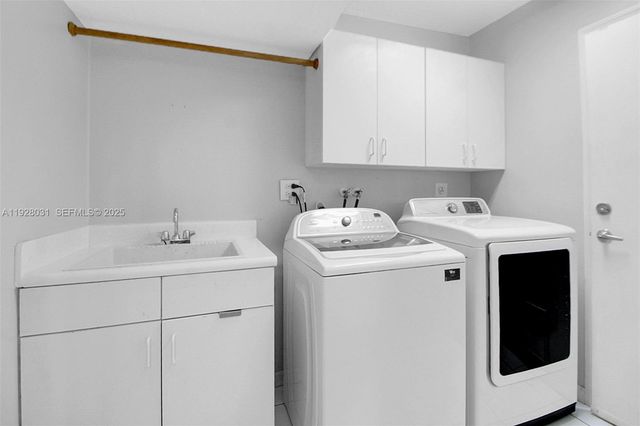 14756 SW 132nd Ave, Miami, FL 33186