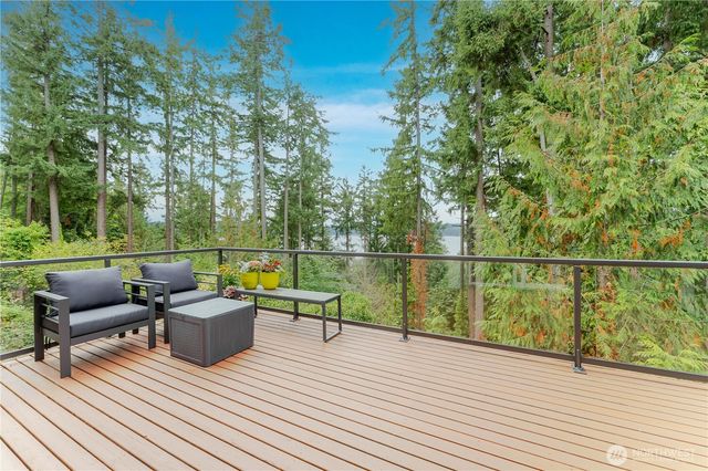 825 206th Avenue NE, Sammamish, WA 98074