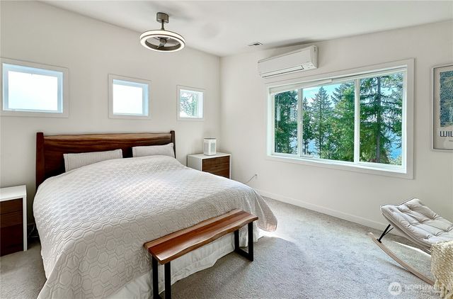 825 206th Avenue NE, Sammamish, WA 98074