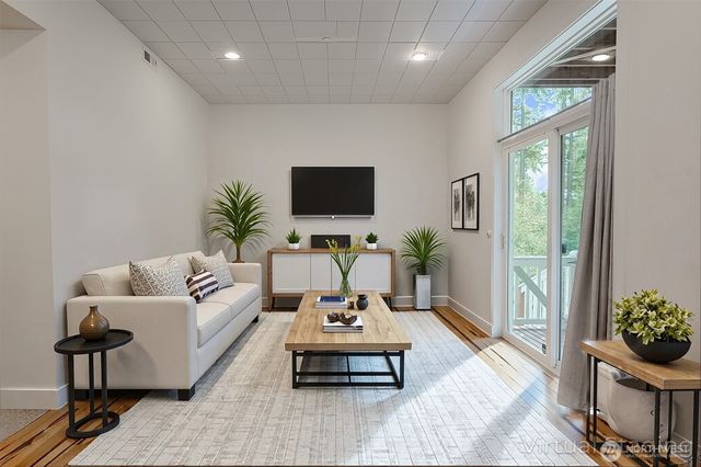825 206th Avenue NE, Sammamish, WA 98074