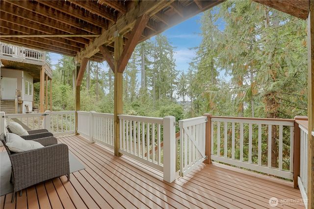 825 206th Avenue NE, Sammamish, WA 98074