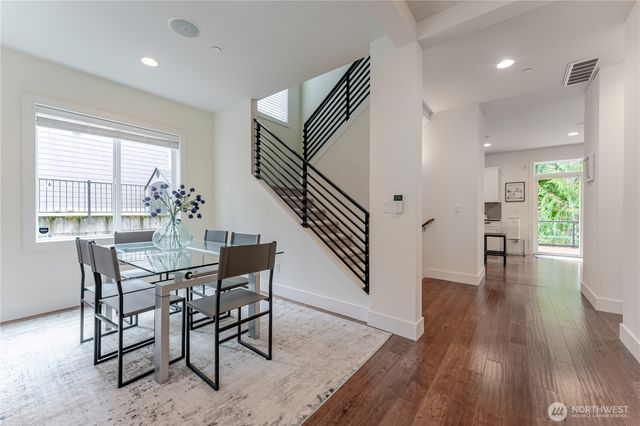 825 206th Avenue NE, Sammamish, WA 98074