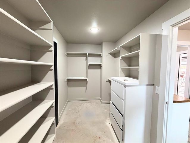 2205 Winter Ridge Road, Blanchard, OK 73010