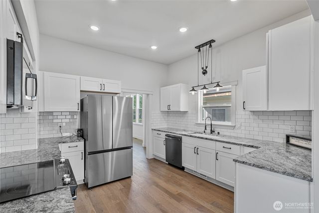 1016 N Pearl Street, Centralia, WA 98531