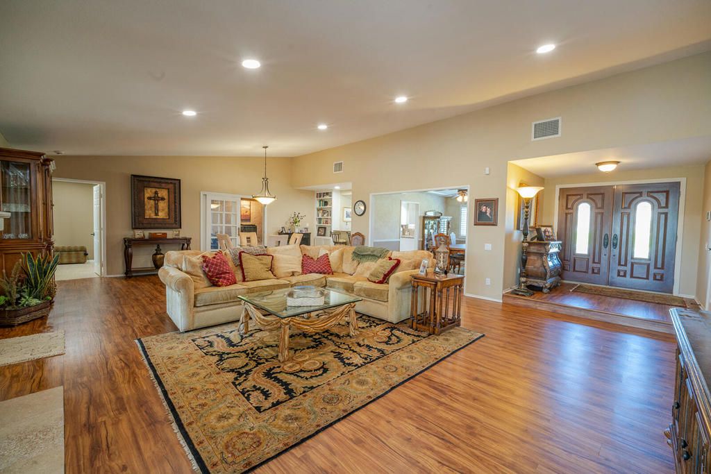 Image 12 of property listing at 39390 Tandika Trail S, Palm Desert, CA 92211