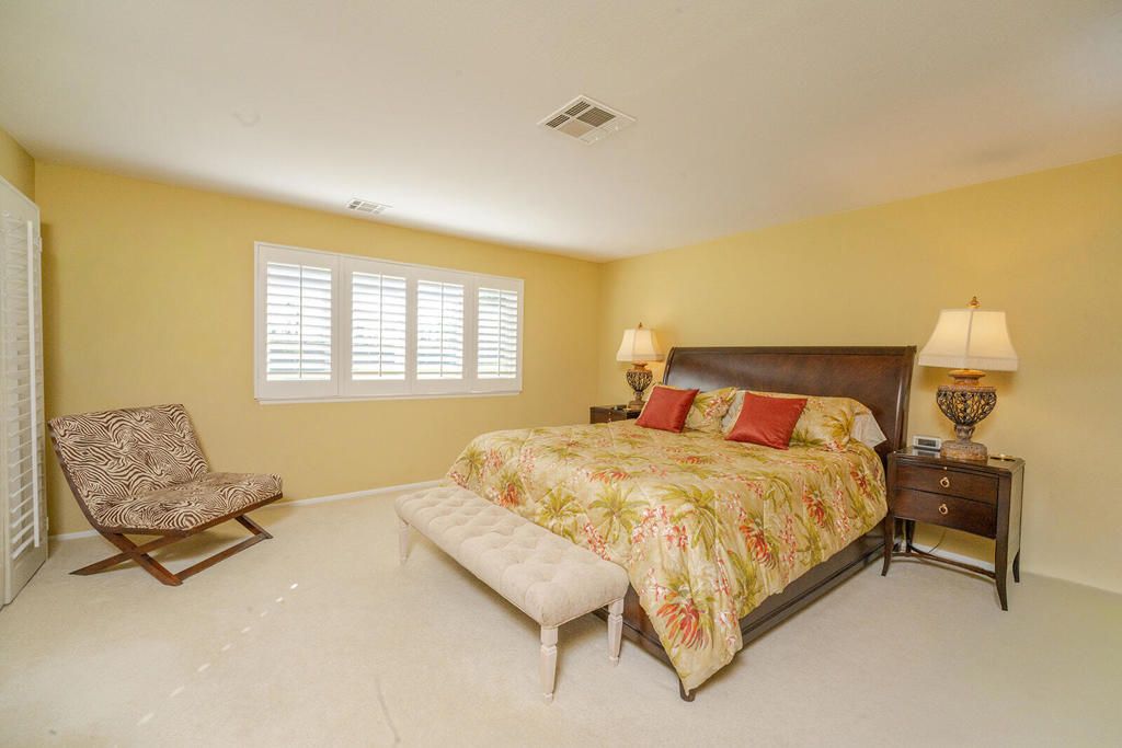 Image 24 of property listing at 39390 Tandika Trail S, Palm Desert, CA 92211