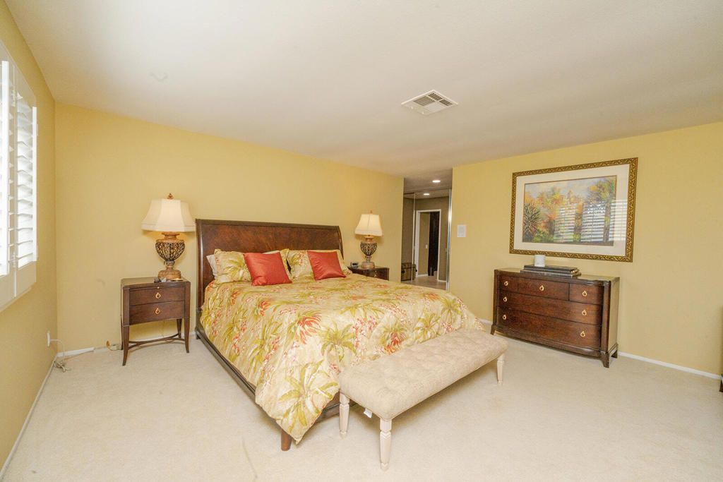 Image 25 of property listing at 39390 Tandika Trail S, Palm Desert, CA 92211