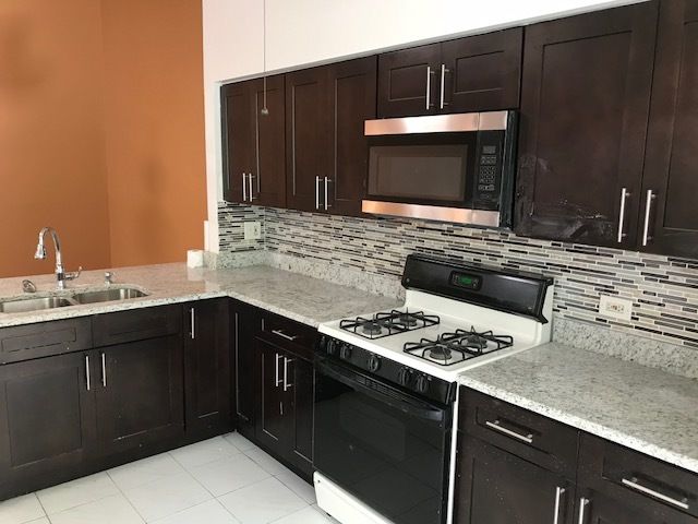 1751 Ranchview Drive, Naperville, IL 60565