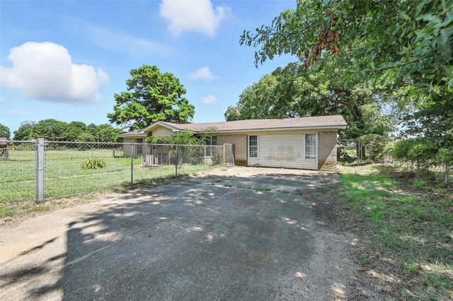 408 Alsdorf Street, Rosser, TX 75157