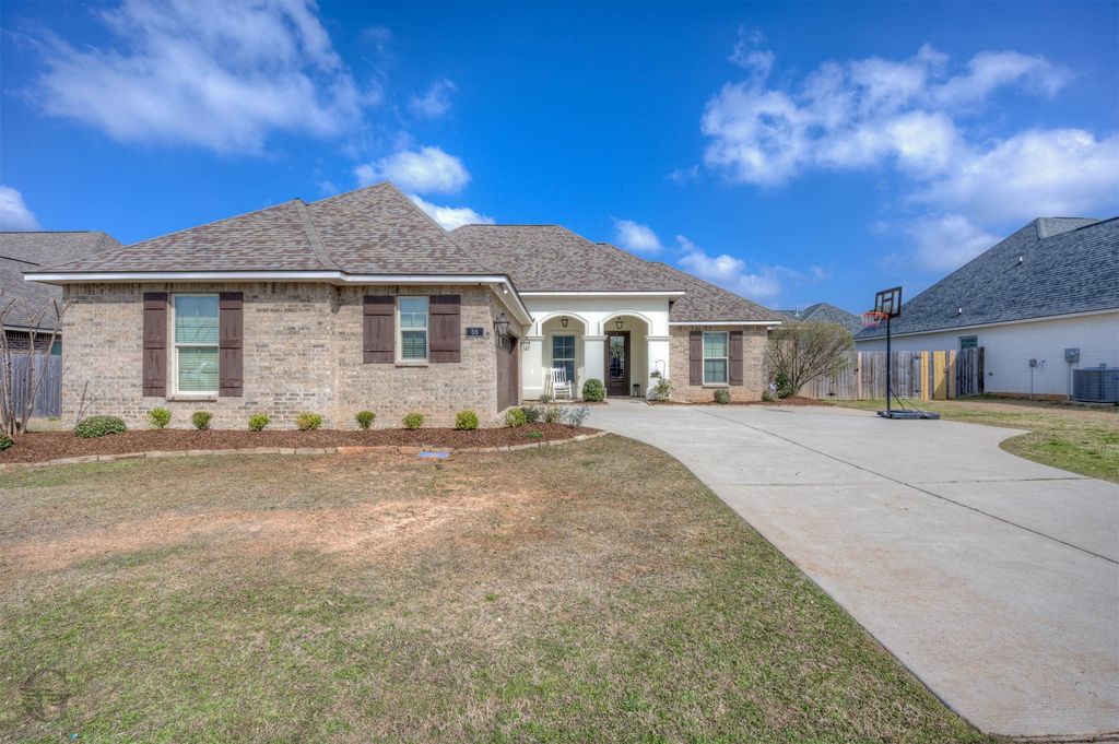 55 High Water Drive, Benton, LA 71006