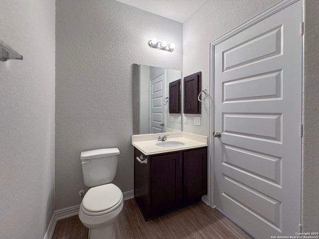 9306 Frio Lndg Unit 2, Converse, TX 78109