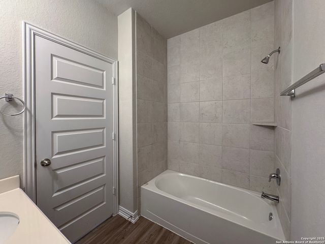 9306 Frio Lndg Unit 2, Converse, TX 78109