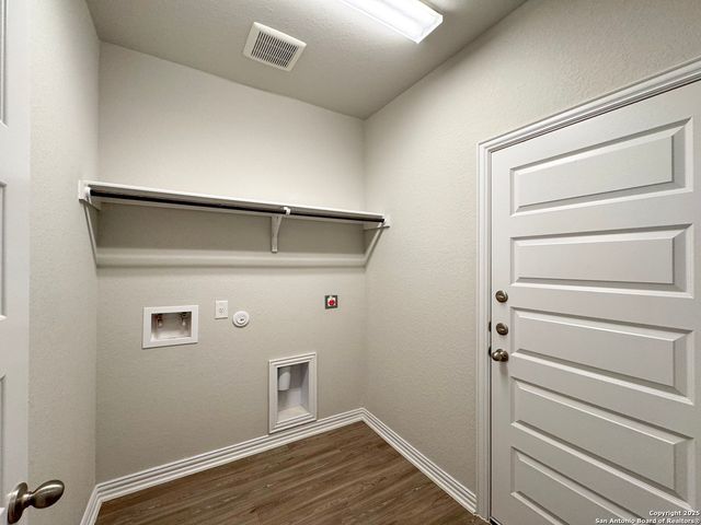 9306 Frio Lndg Unit 2, Converse, TX 78109