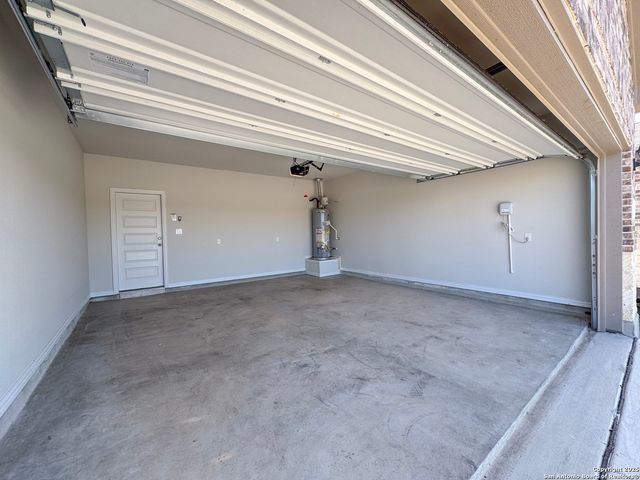 9306 Frio Lndg Unit 2, Converse, TX 78109