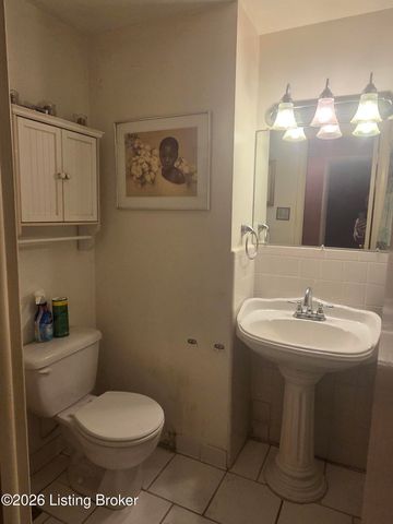 5118 Rosette Blvd, Louisville, KY 40218