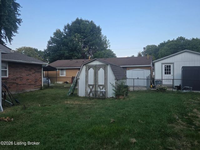 5118 Rosette Blvd, Louisville, KY 40218