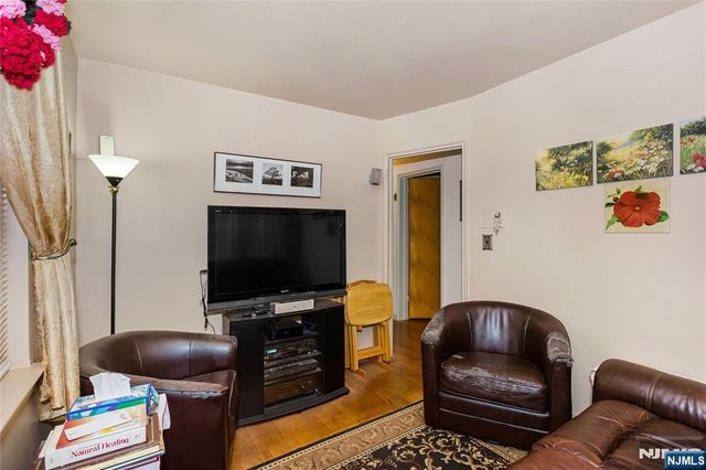 431 Blanchard Terrace, Hackensack, NJ 07601