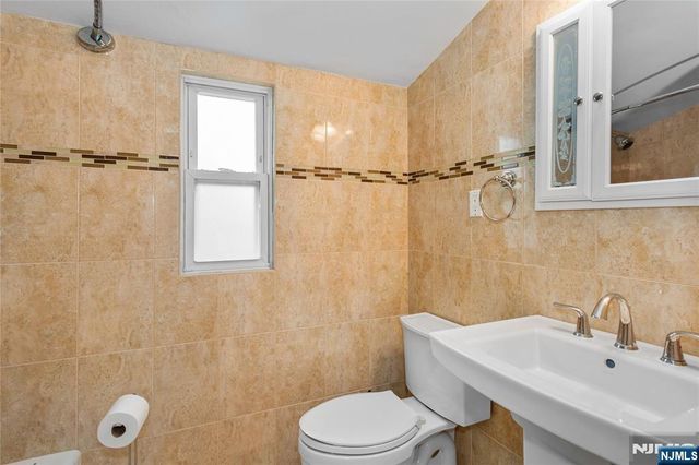 431 Blanchard Terrace, Hackensack, NJ 07601