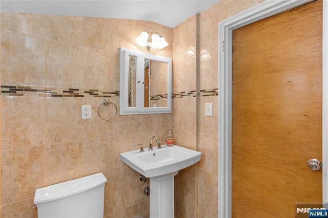 431 Blanchard Terrace, Hackensack, NJ 07601