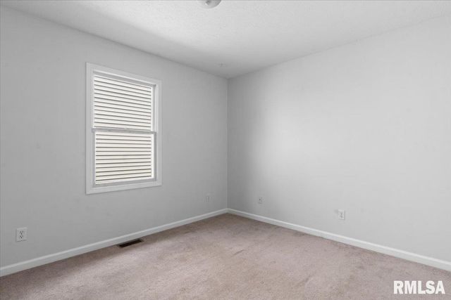 2418 Neil Street, Springfield, IL 62707