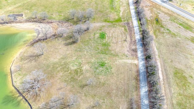 L 4 SE County Road 3190, Corsicana, TX 75109